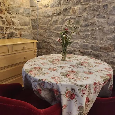 Zibi Lejlighed Kaštela