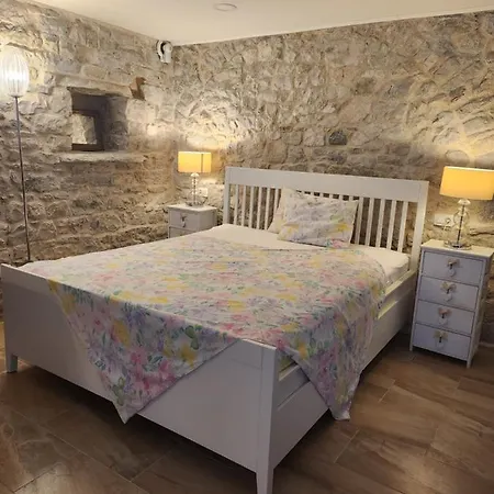 Zibi Kaštela