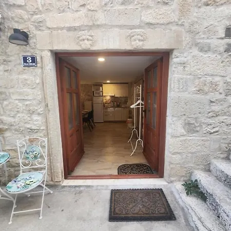 Zibi * Kaštela