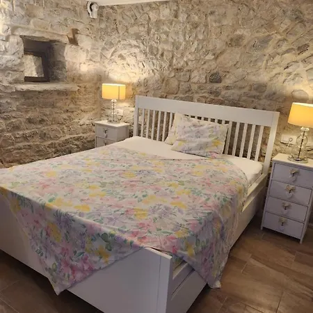 Zibi Kaštela
